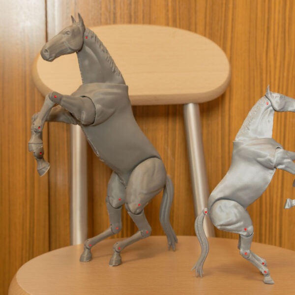 Horse-poseable figure